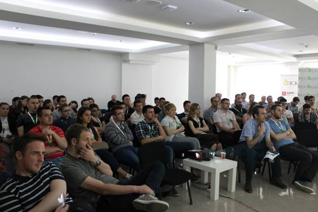 375162_520282464701726_869796670_n